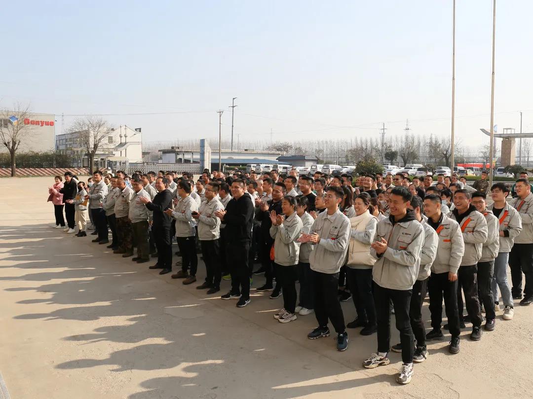 激情運(yùn)動，快樂工作——東岳機(jī)械股份舉辦第四屆趣味運(yùn)動會